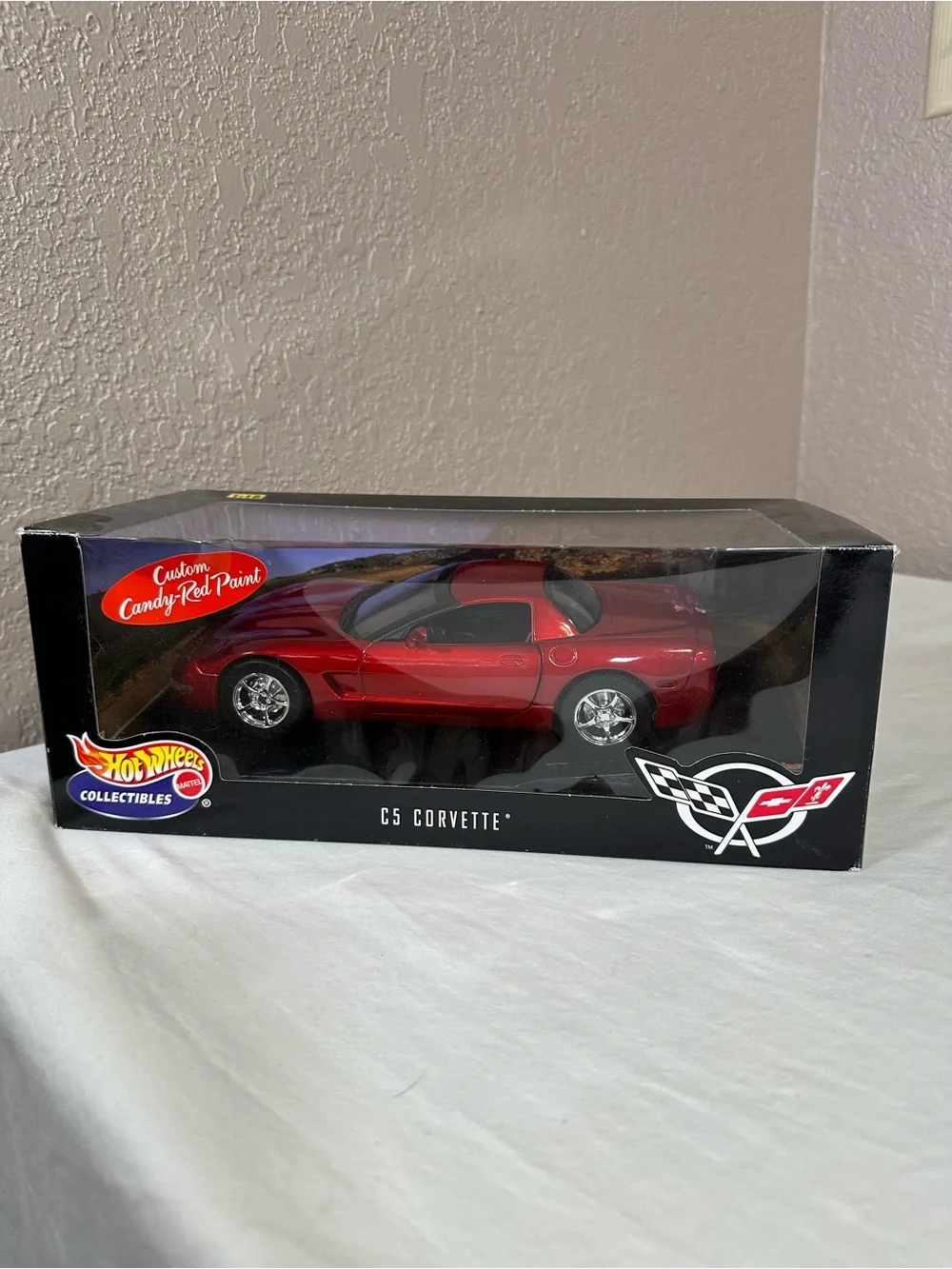 Hot Wheels 1:18 C5 Corvette Custom Candy-Red Paint Vintage 2000 Die-Cast